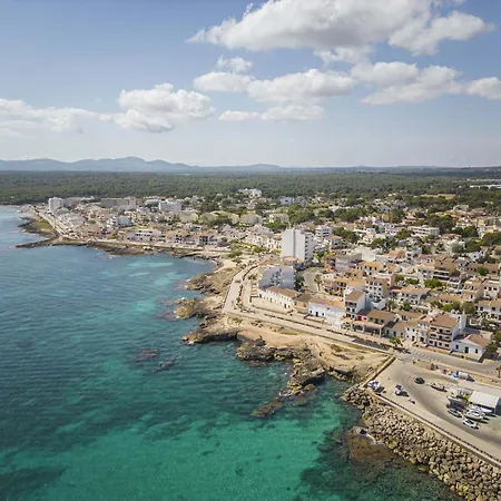 Laia House / Laia's House 坎皮卡福特