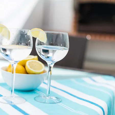 Laia House / Laia's House * 坎皮卡福特