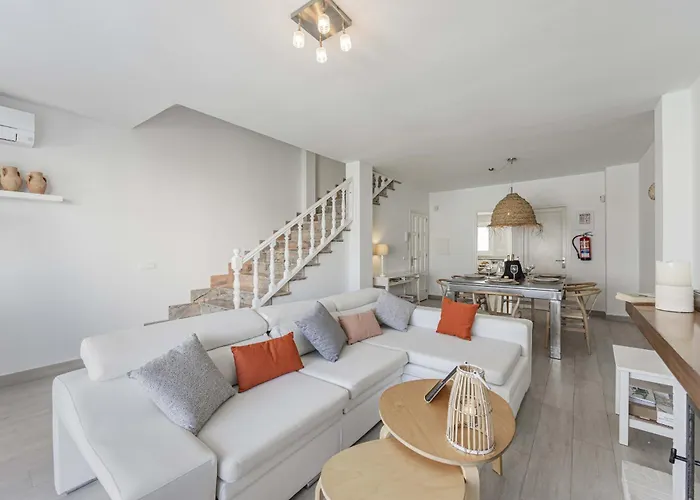 Laia House / Laia's House カン・ピカフォルト