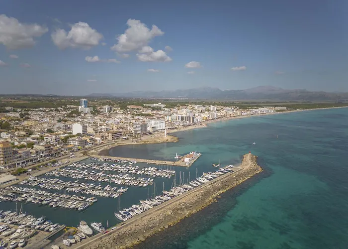 Laia House / Laia's House *