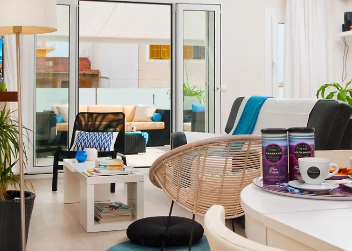 Laia House / Laia's House *