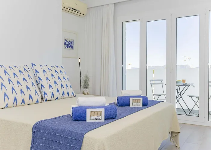 Laia House / Laia's House *